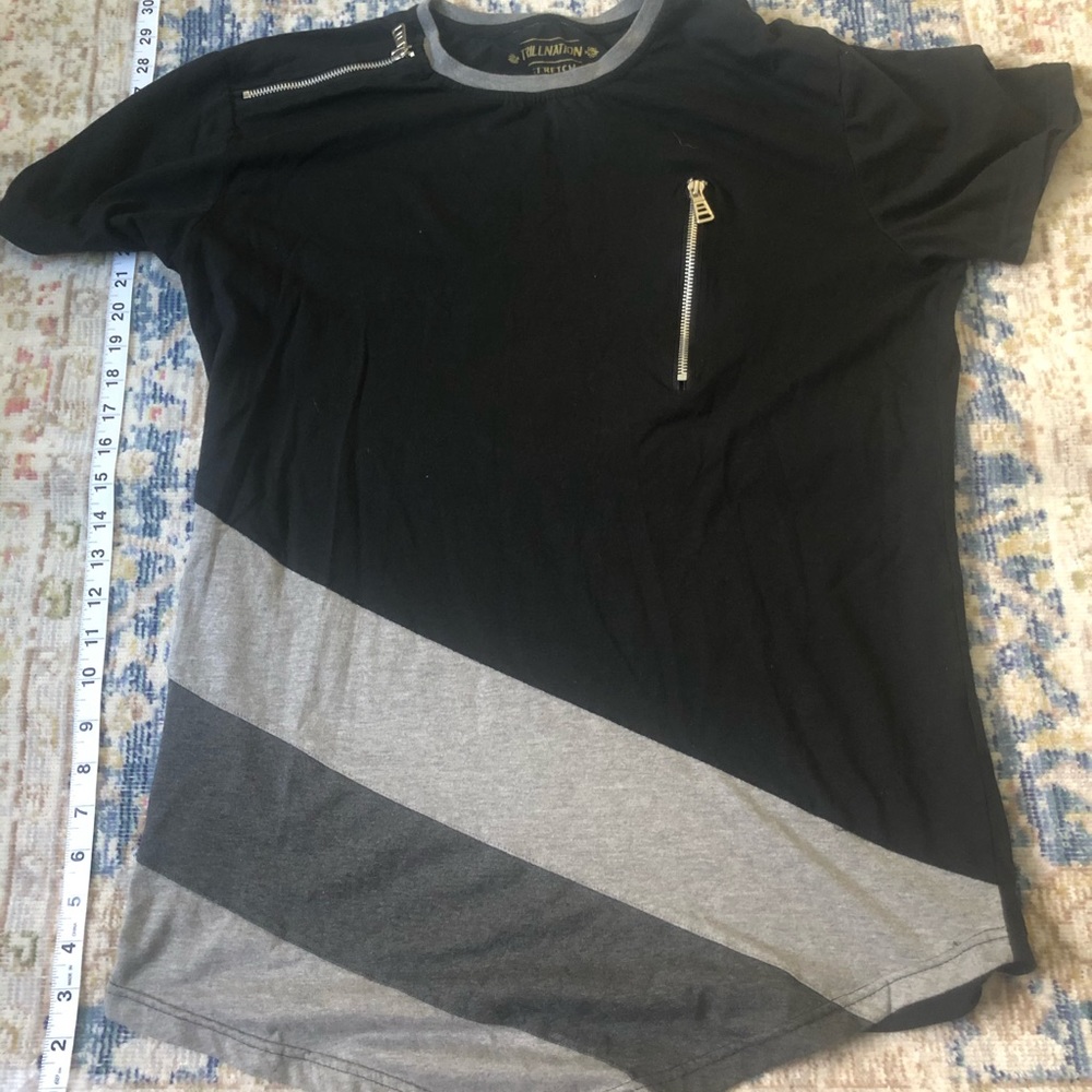 Men’s geometric long hem t-shirt L